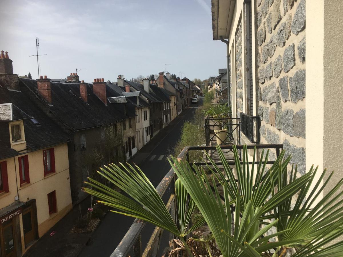 Les Roches Bleues Panzió Uzerche Kültér fotó